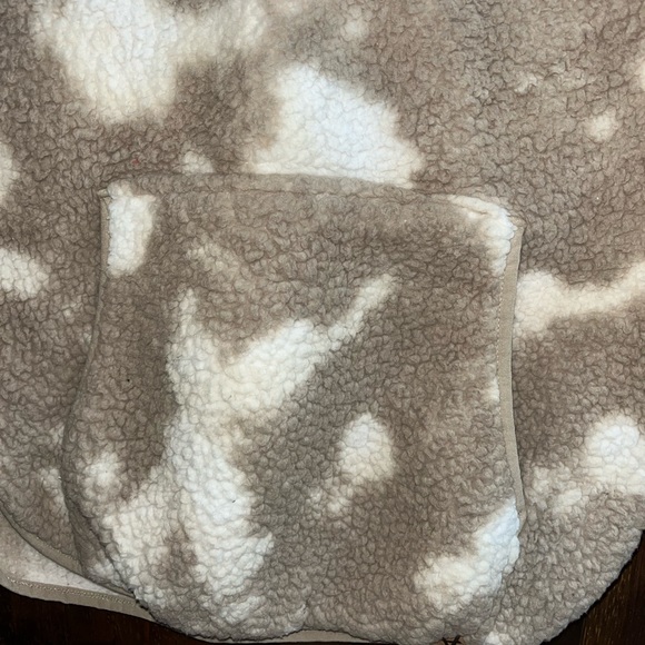 Woman’s LIV Fleece Pullover 🌵Small - Picture 4 of 8